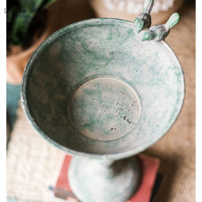 Abreuvoir à oiseaux sur pied en fonte